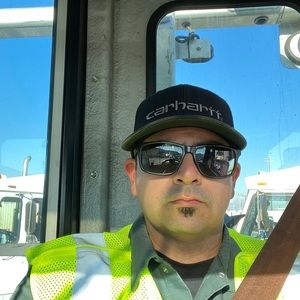 Meet your Posher, Bernabe